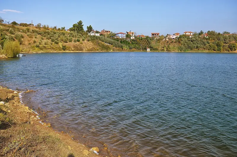 The shore of Seferan lake